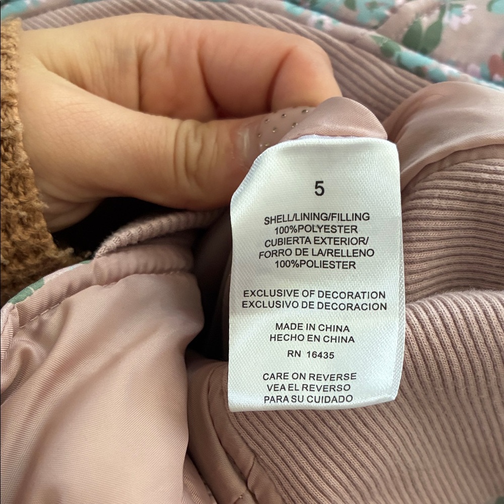 Tahari Snow Suit l 5 - Picture 5 of 5